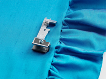 Husqvarna Overlocker Feet: GATHERING INSPIRA