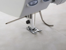 Husqvarna Accessory: Edge/Quilting Guide - 