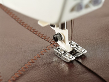 Husqvarna Overlocker Feet: Roller Foot