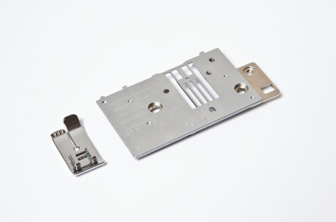 Brother Machine Feet: Straight Stitch Foot & Needle Plate - selected models