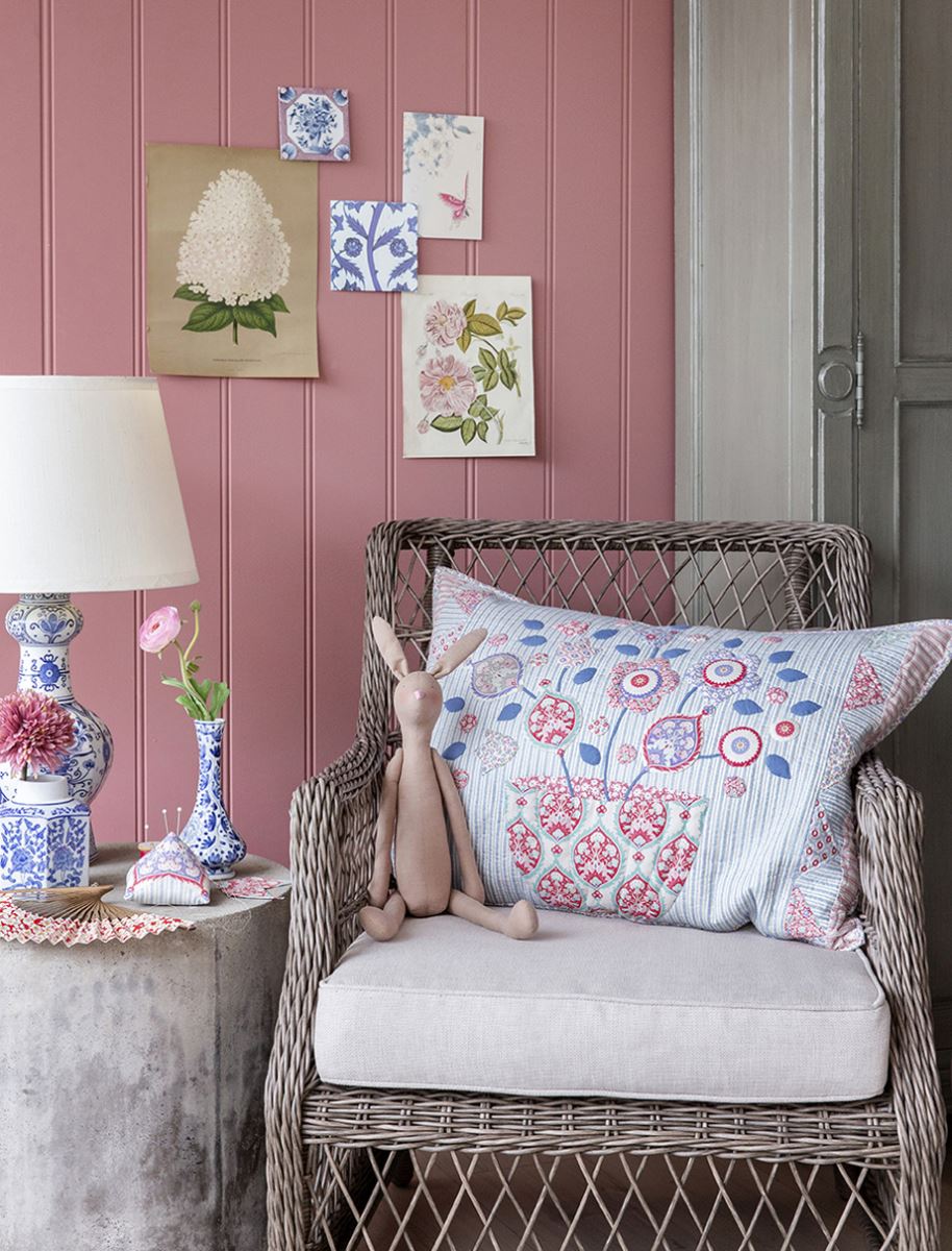 1053562BV_FlowerpotPillow_1